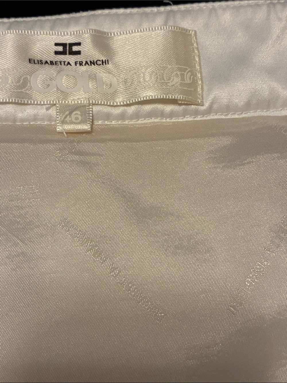 High-Waist White Mini Skirt with Front Zip - Picture 3 of 14